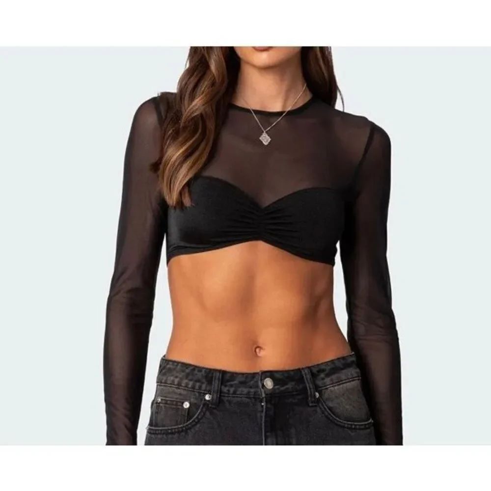 Edikted women’s black fitted black whimsigoth Gothic top small